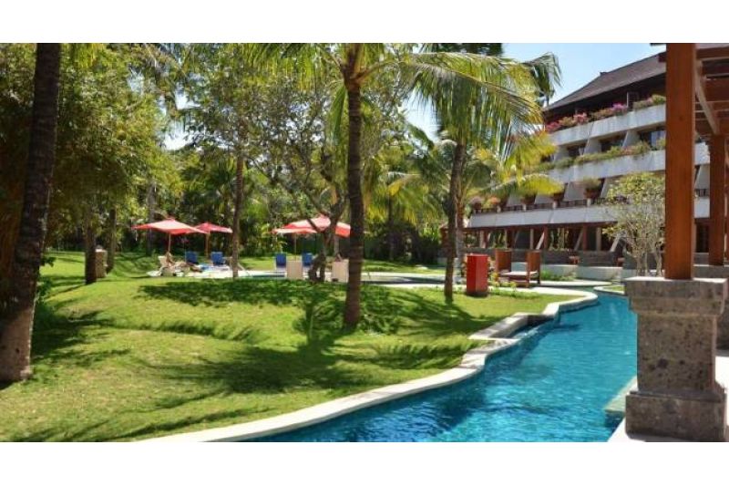 NUSA DUA BEACH HOTEL & SPA