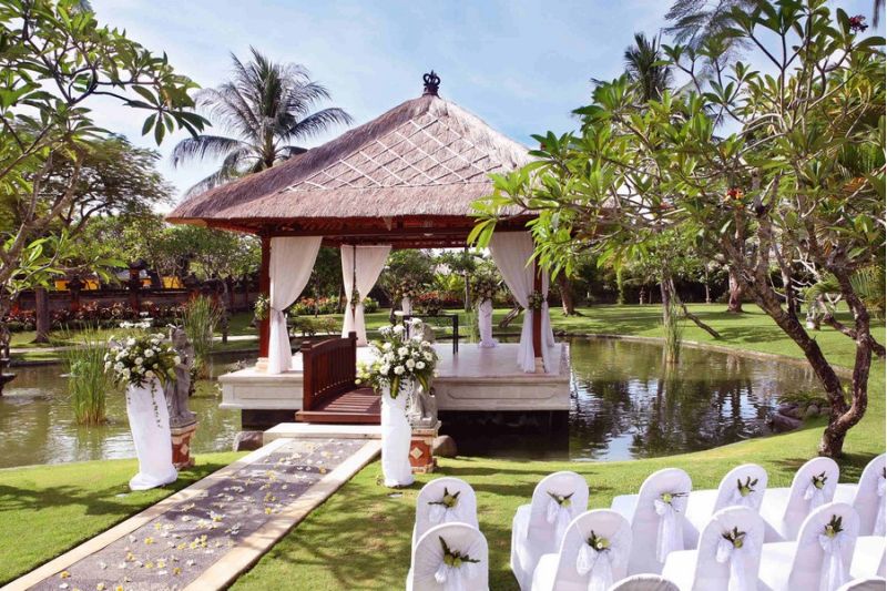 NUSA DUA BEACH HOTEL & SPA