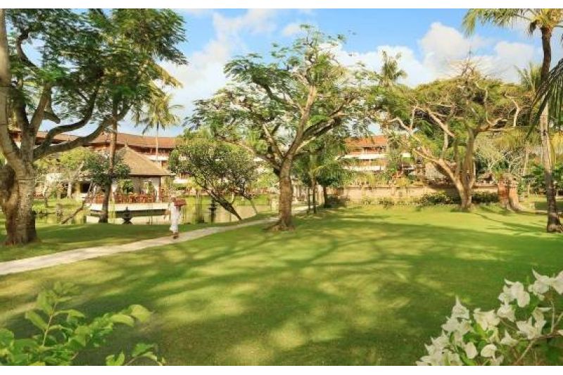 NUSA DUA BEACH HOTEL & SPA