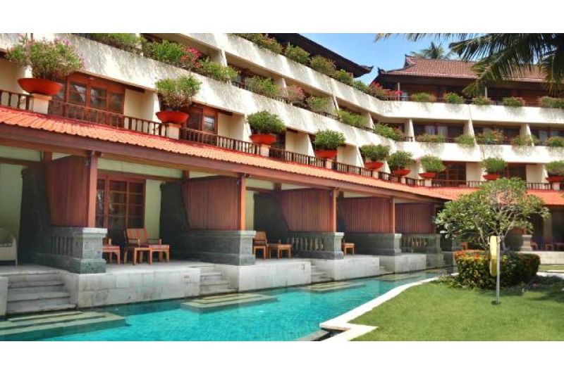 NUSA DUA BEACH HOTEL & SPA