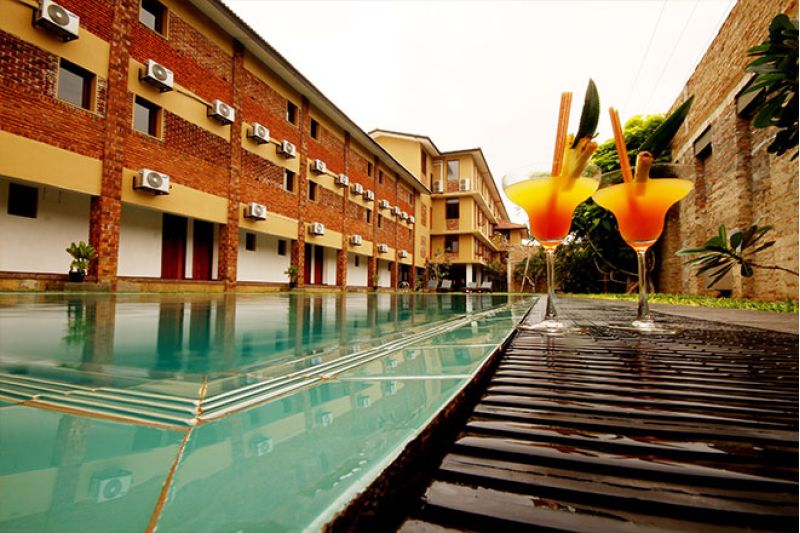 THE LONG BEACH RESORT