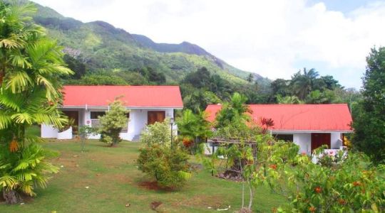 DANIELLA S BUNGALOWS