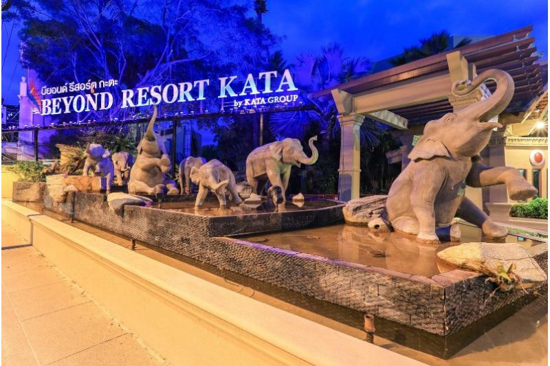 BEYOND RESORT KATA