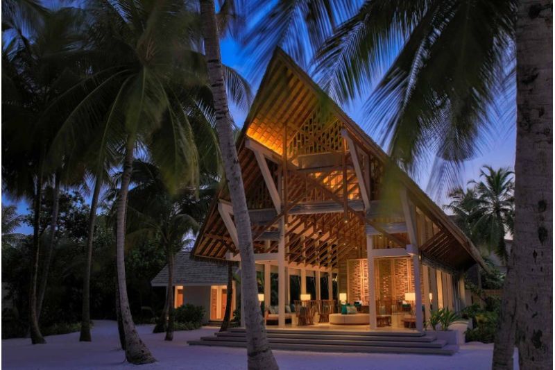 EMERALD FAARUFUSHI RESORT & SPA