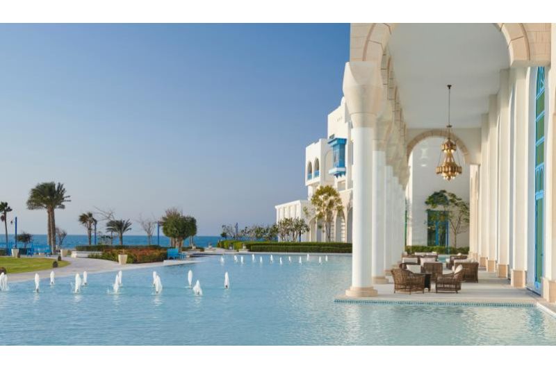 HILTON SALWA BEACH RESORT & VILLAS