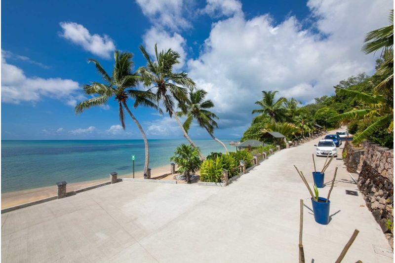 COCO DE MER & BLACK PARROT SUITES