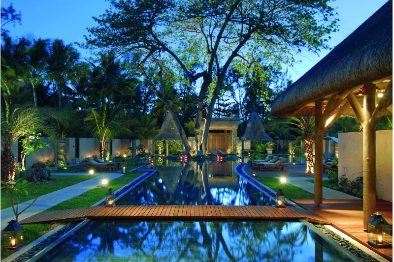 SHANDRANI BEACHCOMBER RESORT & SPA