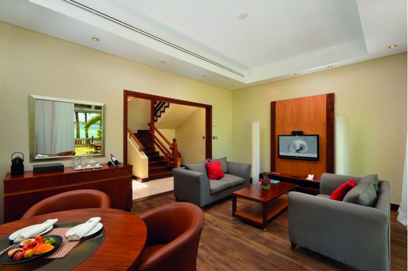 SHANDRANI BEACHCOMBER RESORT & SPA