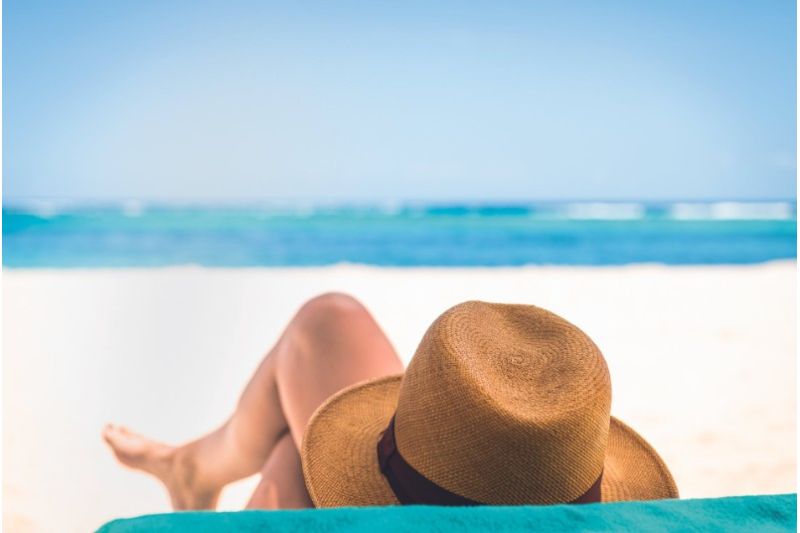 DINAROBIN BEACHCOMBER GOLF & SPA