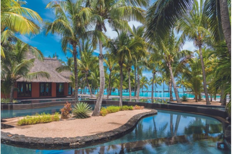 DINAROBIN BEACHCOMBER GOLF & SPA