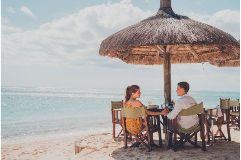 DINAROBIN BEACHCOMBER GOLF & SPA