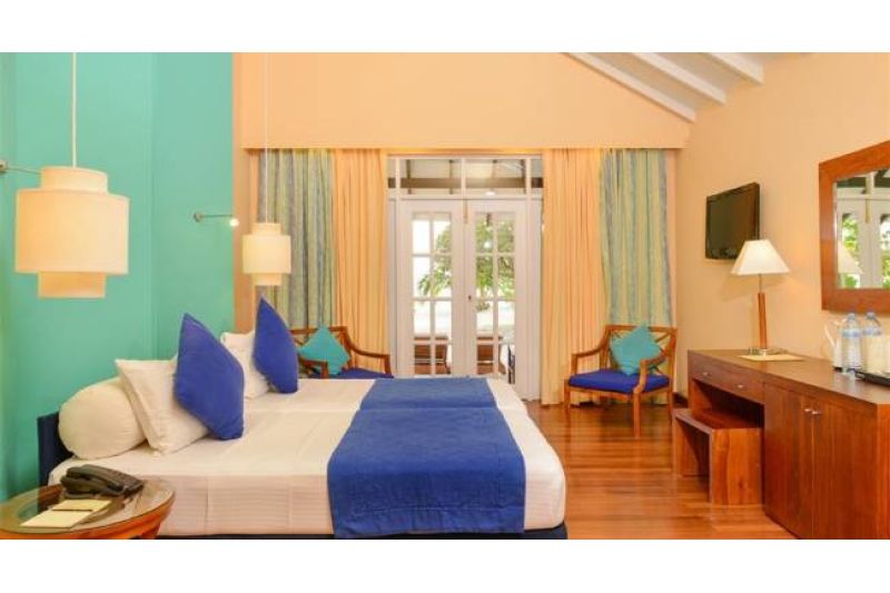 ADAARAN SELECT MEEDHUPPARU