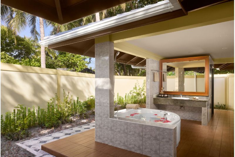 ROYAL ISLAND RESORT &  SPA