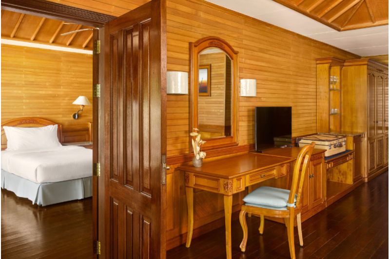 ROYAL ISLAND RESORT &  SPA