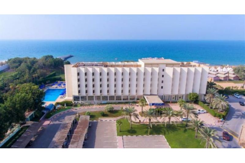 BM BEACH HOTEL