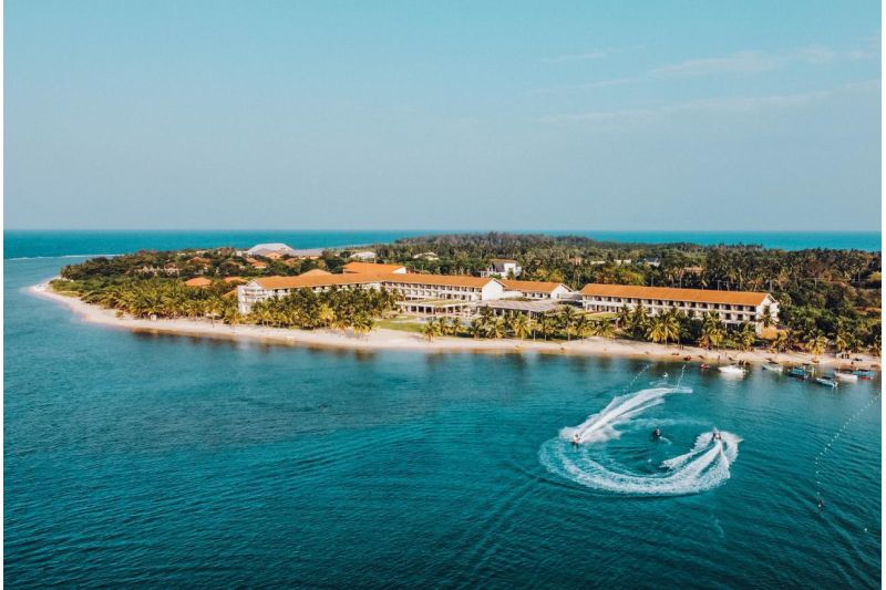 AMAYA BEACH PASSIKUDAH