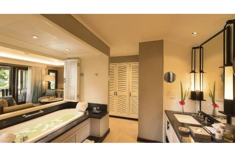 CONSTANCE LEMURIA RESORT 