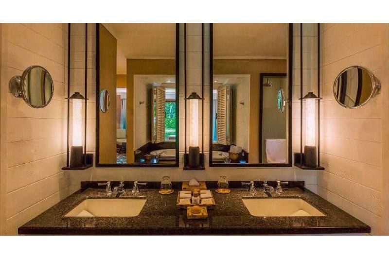 CONSTANCE LEMURIA RESORT 