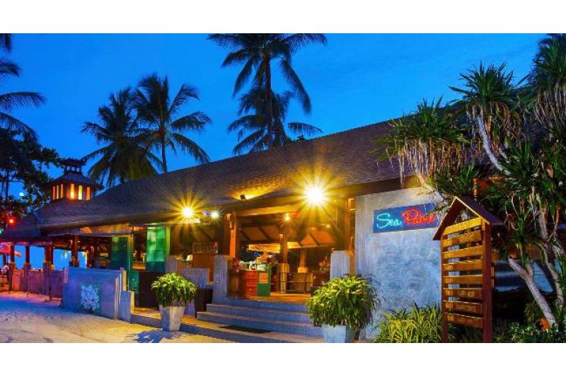 THE FAIR HOUSE BEACH RESORT HOTEL