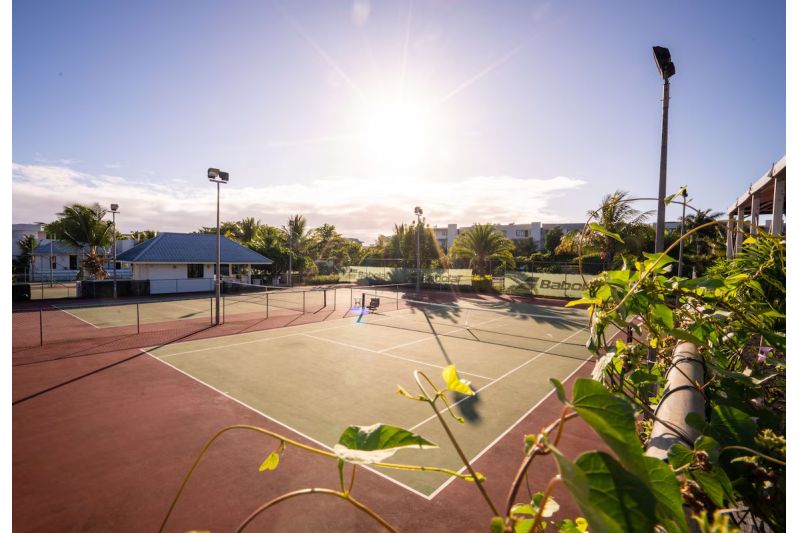 RADISSON BLU AZURI RESORT  &  SPA