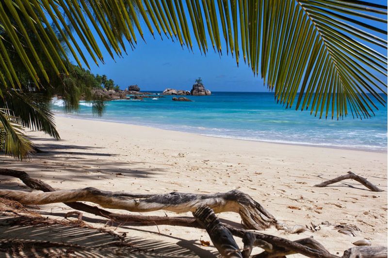 ANSE SOLEIL BEACHCOMBER MAHÉ 