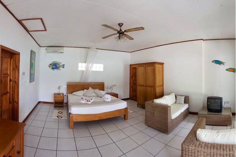 ANSE SOLEIL BEACHCOMBER MAHÉ 