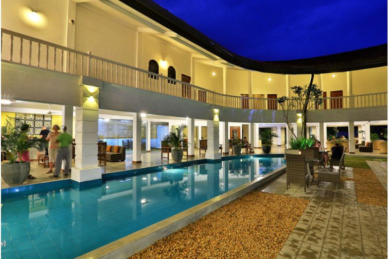 HIBISCUS BEACH HOTEL