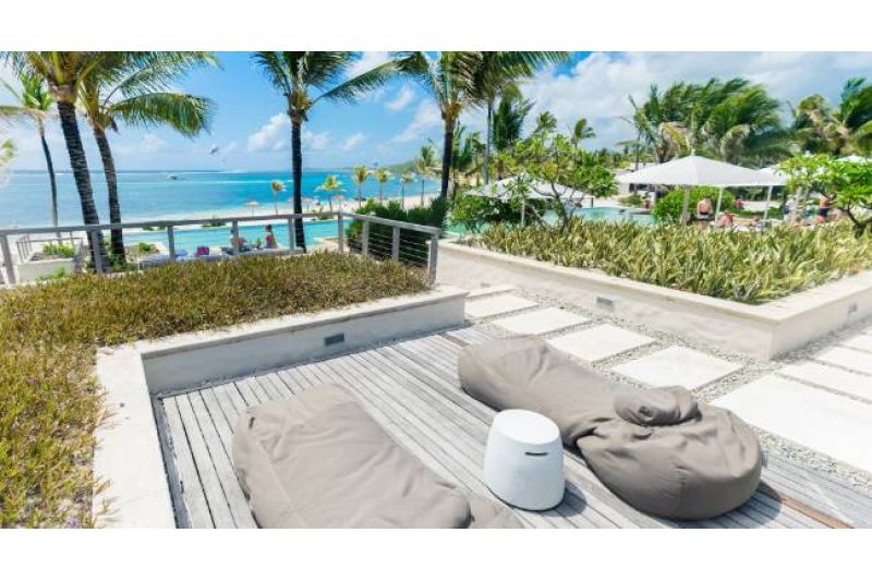 LONG BEACH, A SUNLIFE RESORT