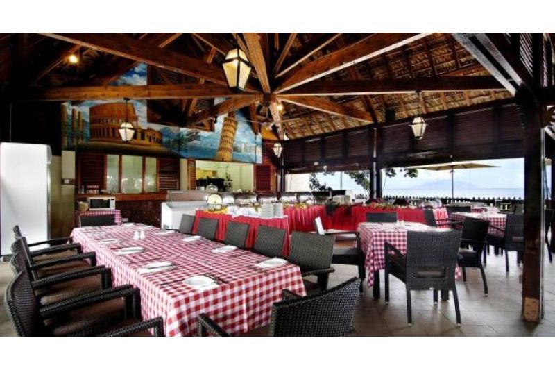 BERJAYA BEAU VALLON BAY RESORT & CASINO