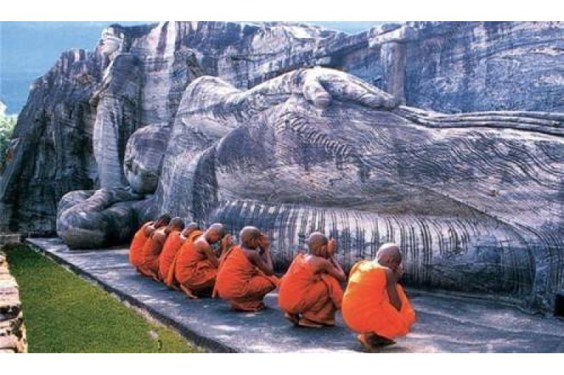 POZNÁVACÍ ZÁJEZD - OKRUH SRÍ LANKOU 5 NOCÍ + POBYT 3 NOCI + POBYT MALEDIVY 4 NOCI