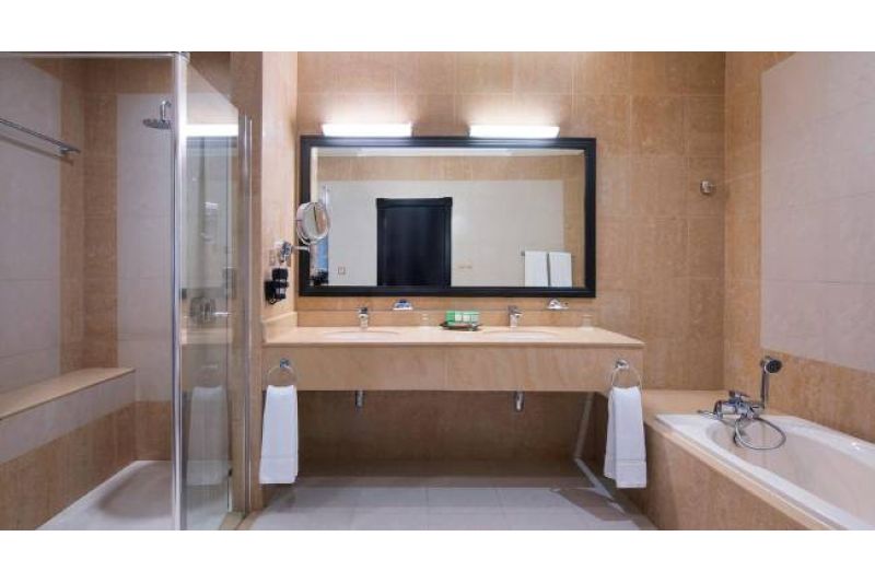 AL HAMRA RESIDENCE & VILLAGE