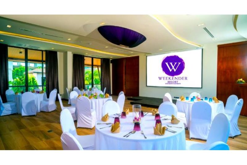 WEEKENDER RESORT & SPA