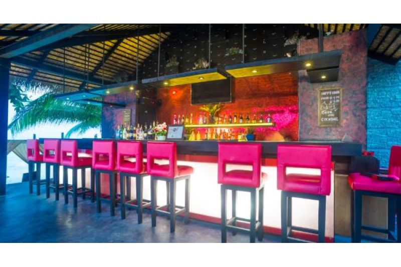 WEEKENDER RESORT & SPA