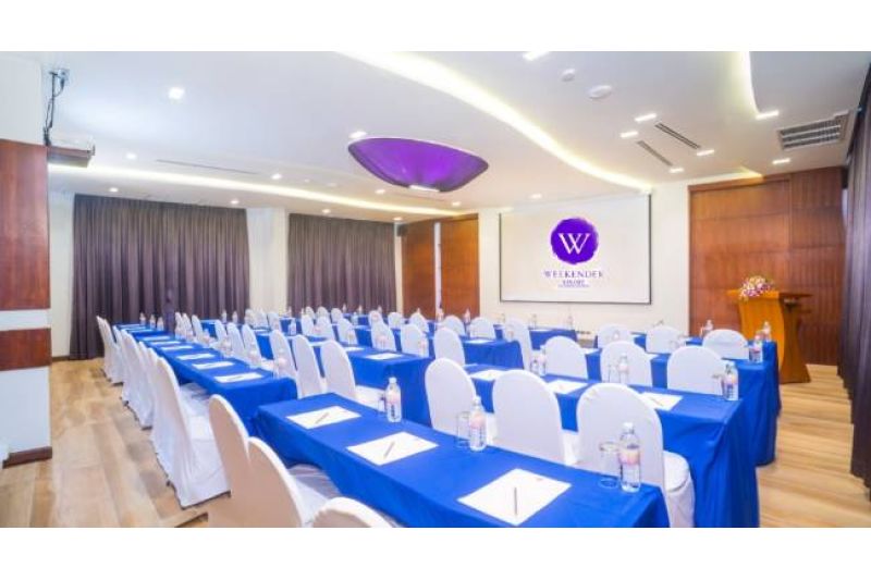 WEEKENDER RESORT & SPA