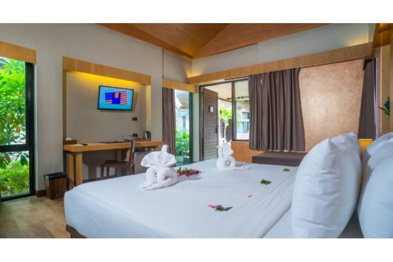 WEEKENDER RESORT & SPA