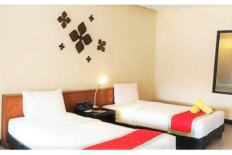 WEEKENDER RESORT & SPA