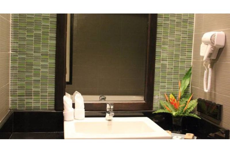 WEEKENDER RESORT & SPA