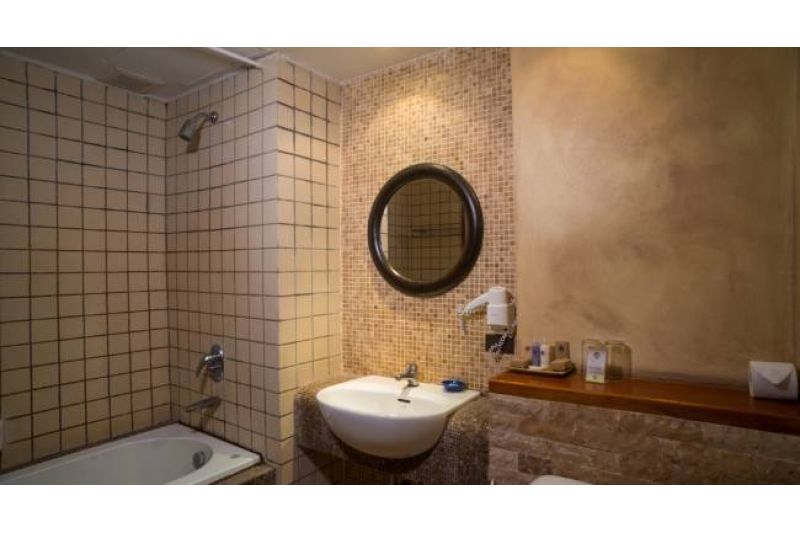 WEEKENDER RESORT & SPA