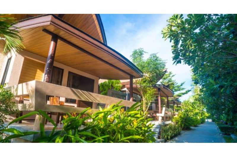 WEEKENDER RESORT & SPA